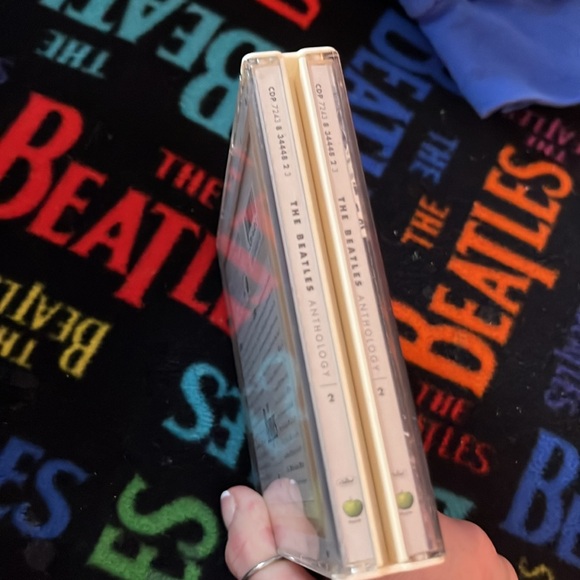 The Beatles Anthology Volume 2 [Apple Records, 1996] CD Set of 2 w/Booklet EUC - Picture 12 of 12